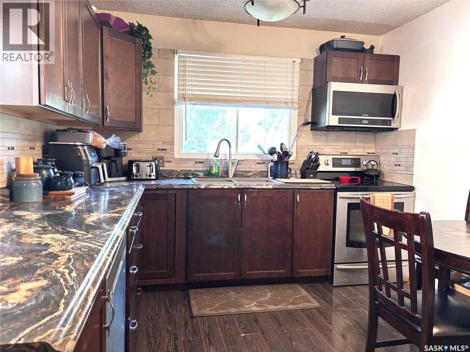 1524 Bradwell Avenue, Saskatoon, Saskatchewan  S7N 2R7 - Photo 6 - SK046856