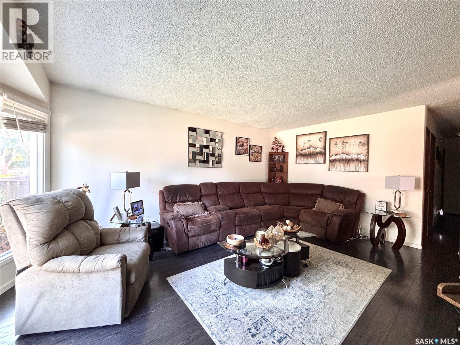 1524 Bradwell Avenue, Saskatoon, Saskatchewan  S7N 2R7 - Photo 9 - SK046856