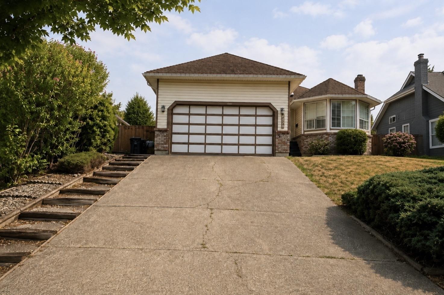 6470 179a Street, Surrey, British Columbia  V3S 7J9 - Photo 2 - R3159568