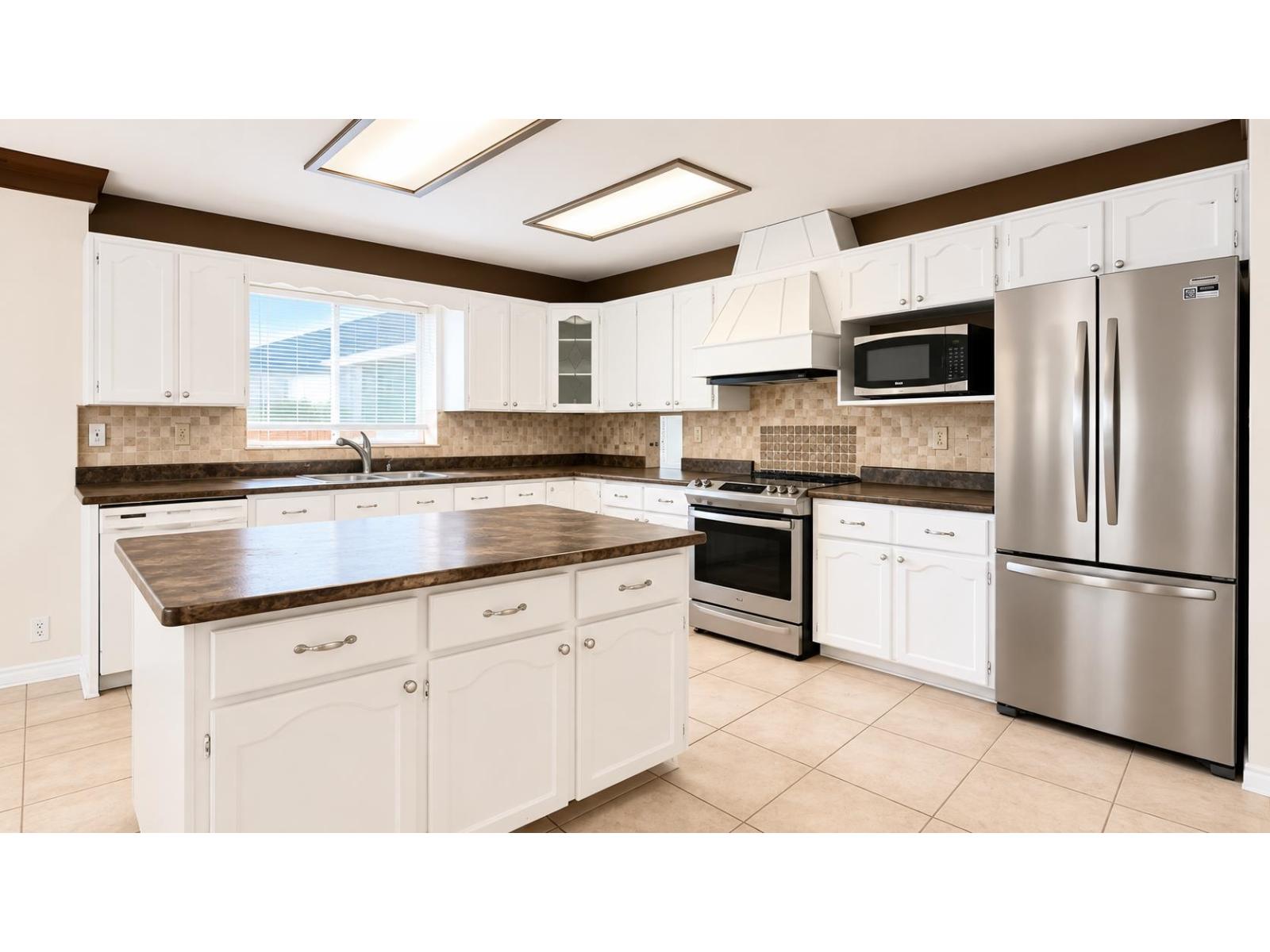 6470 179a Street, Surrey, British Columbia  V3S 7J9 - Photo 5 - R3159568