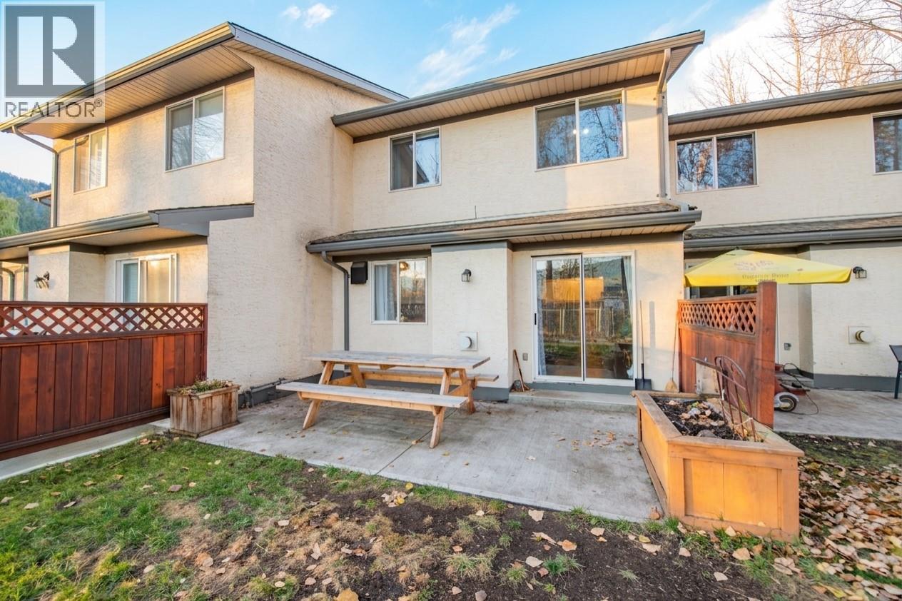 2156 Bessette Street Unit# 11, Lumby, British Columbia  V0E 2G0 - Photo 2 - 10367095