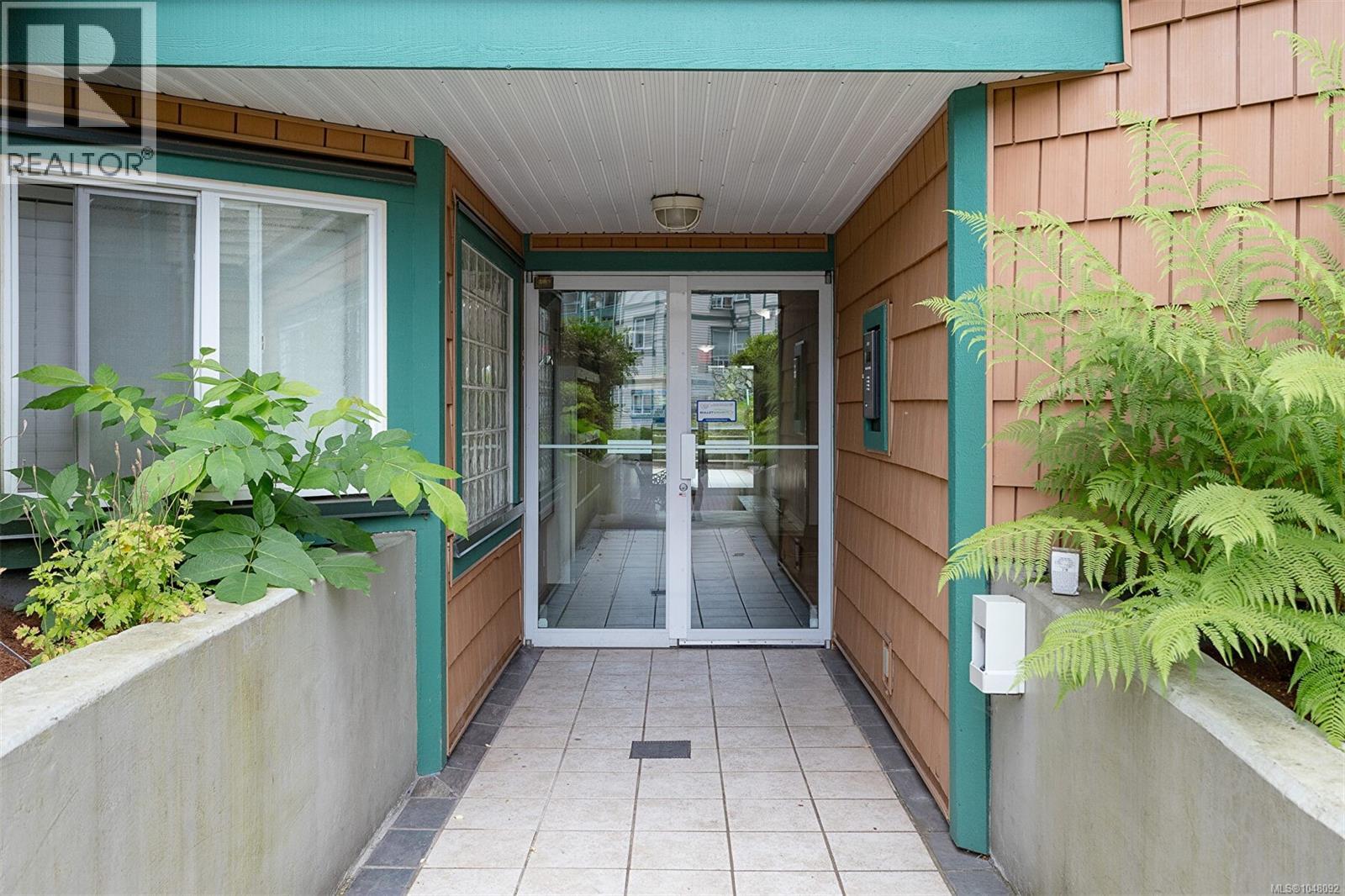 108 898 Vernon Ave, Saanich, British Columbia  V8X 2W6 - Photo 9 - 1048092