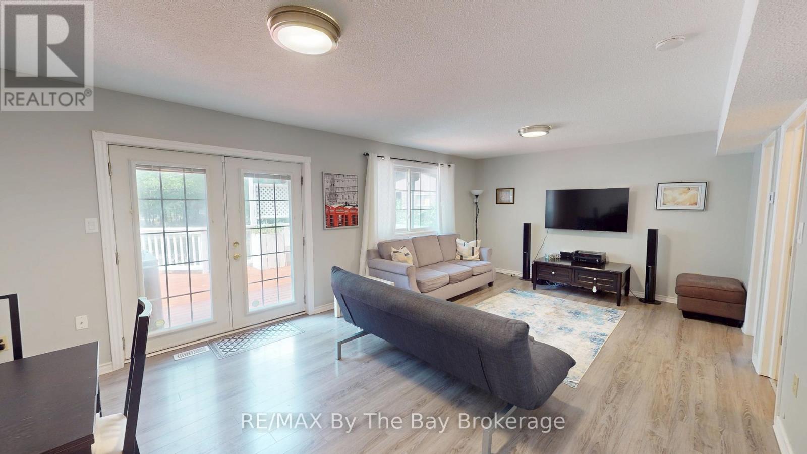 178 Oxbow Park Drive, Wasaga Beach, Ontario  L9Z 2V7 - Photo 10 - S13720884
