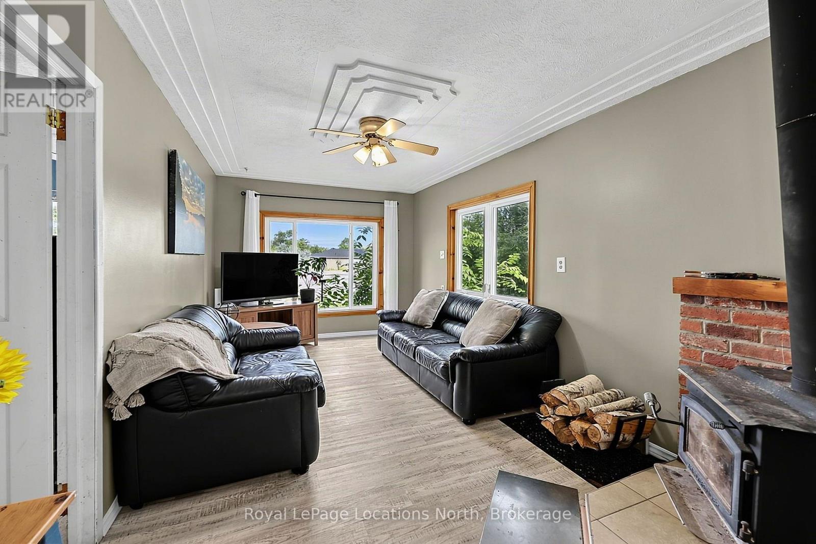 9031 Beachwood Road, Wasaga Beach, Ontario  L9Z 2X9 - Photo 12 - S13720892