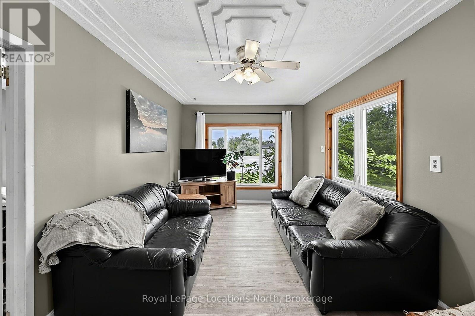 9031 Beachwood Road, Wasaga Beach, Ontario  L9Z 2X9 - Photo 13 - S13720892