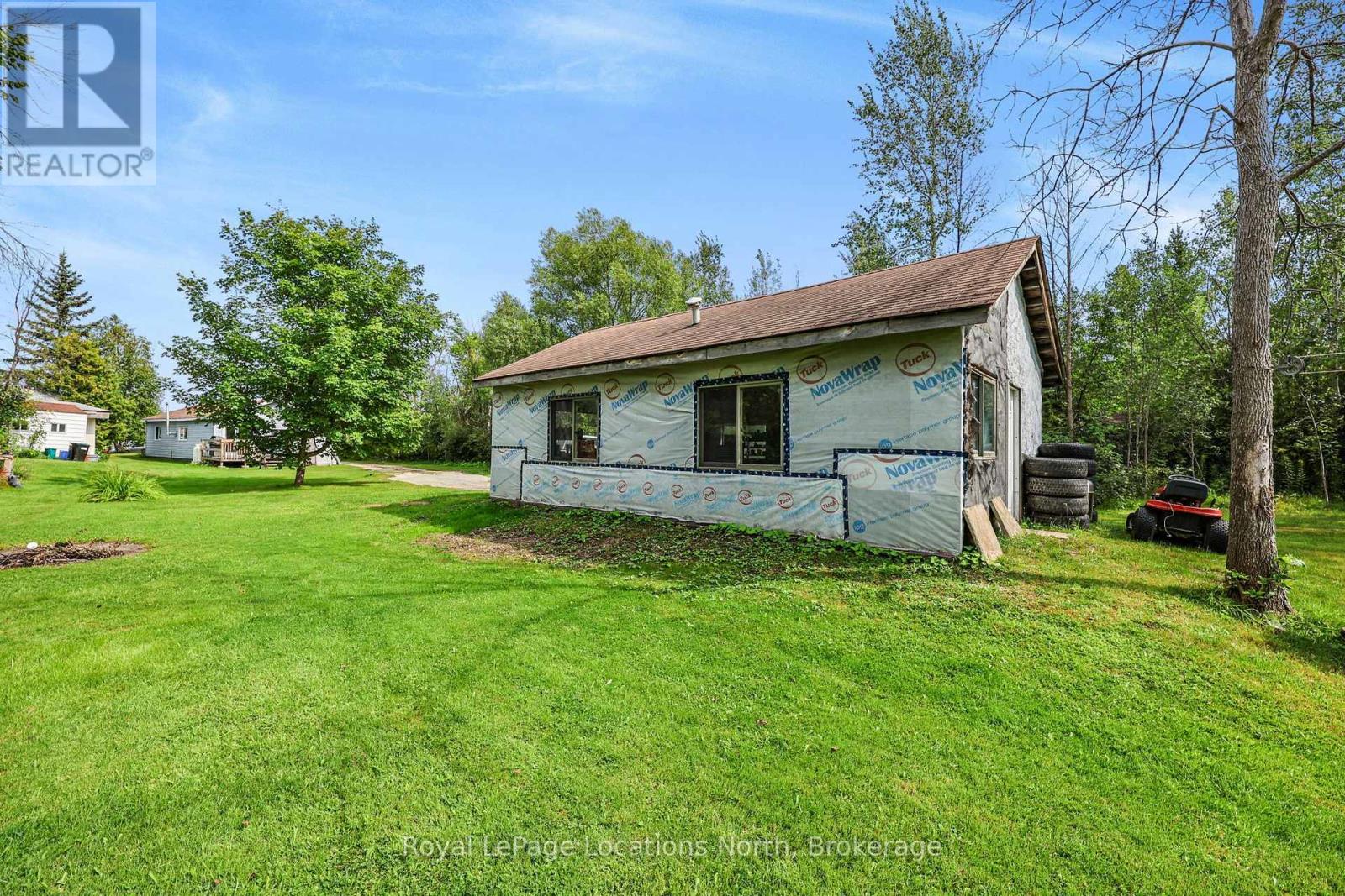 9031 Beachwood Road, Wasaga Beach, Ontario  L9Z 2X9 - Photo 29 - S13720892