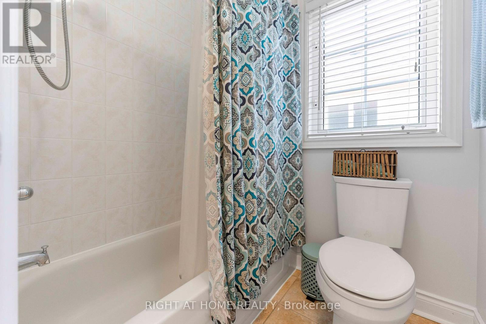 1048 Mcquay Boulevard, Whitby, Ontario  L1P 1R8 - Photo 29 - E13580704