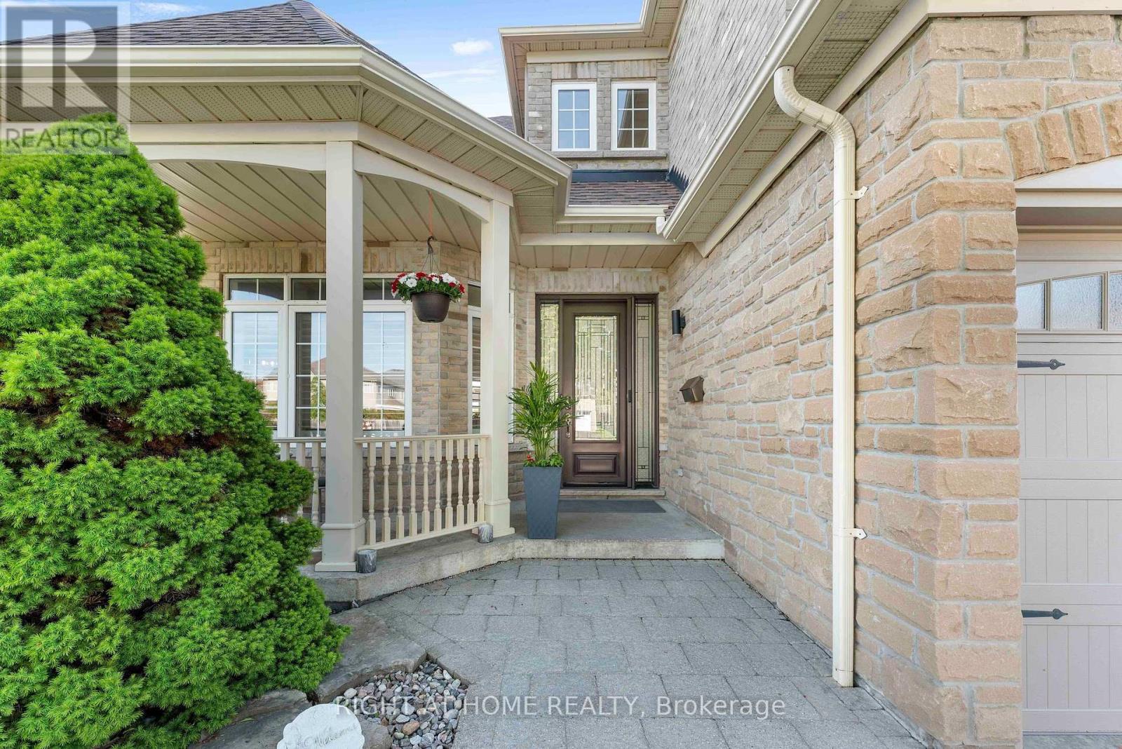 1048 Mcquay Boulevard, Whitby, Ontario  L1P 1R8 - Photo 3 - E13580704