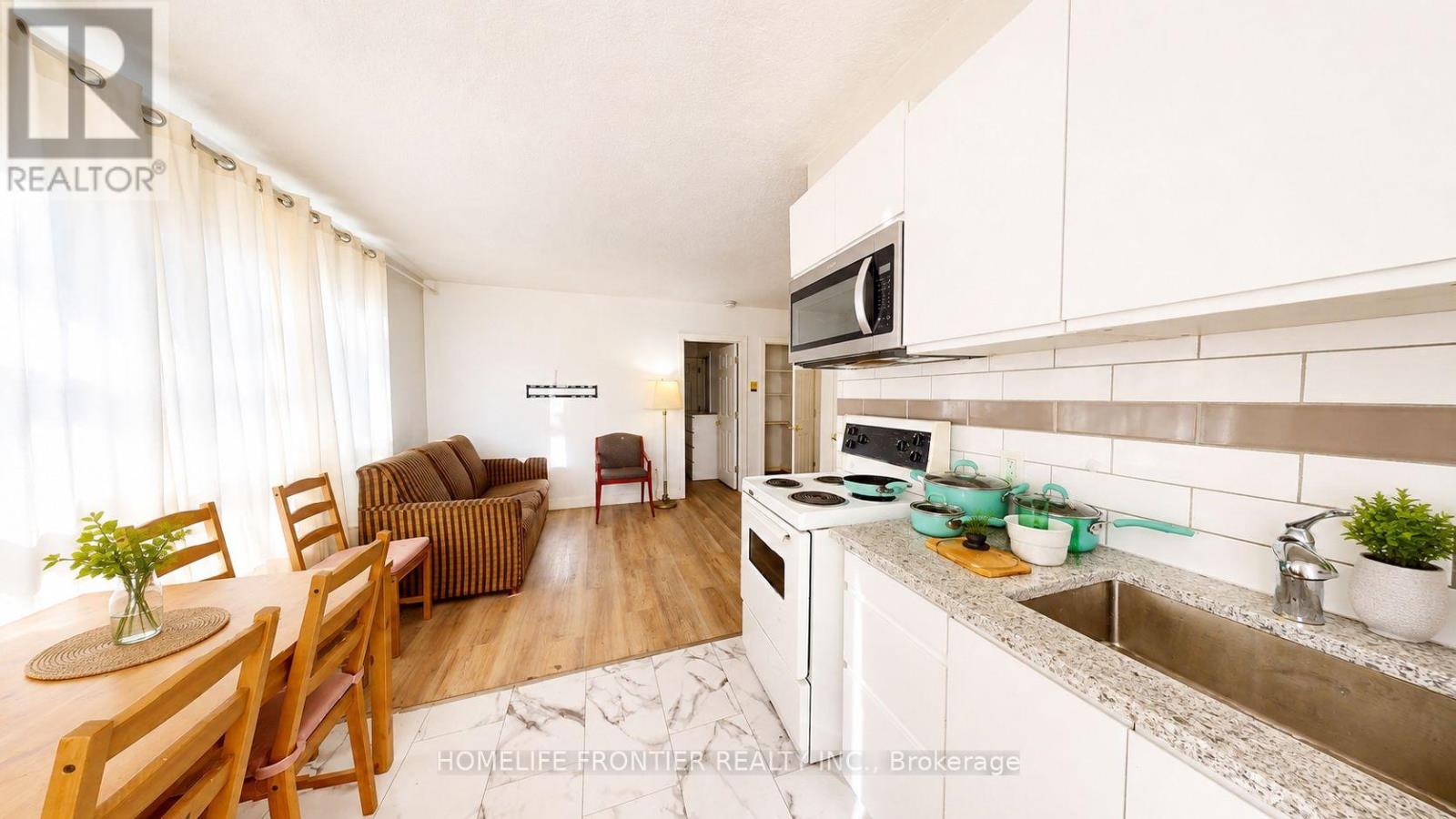 4 - 1110 Weston Road, Toronto, Ontario  M6N 3S4 - Photo 3 - W13568744