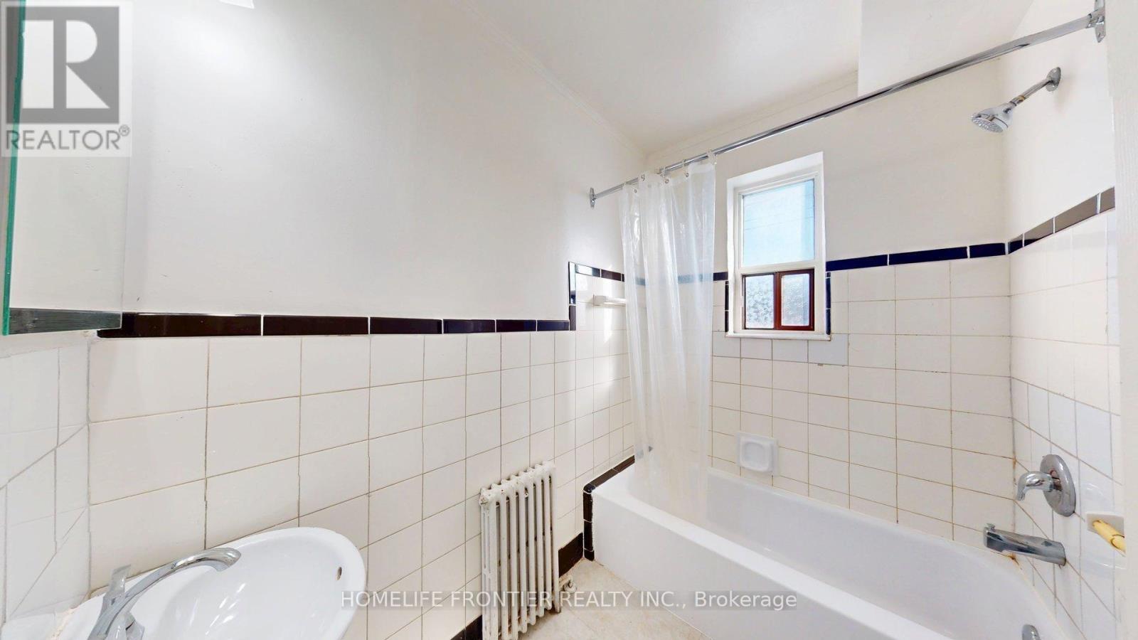 4 - 1110 Weston Road, Toronto, Ontario  M6N 3S4 - Photo 8 - W13568744