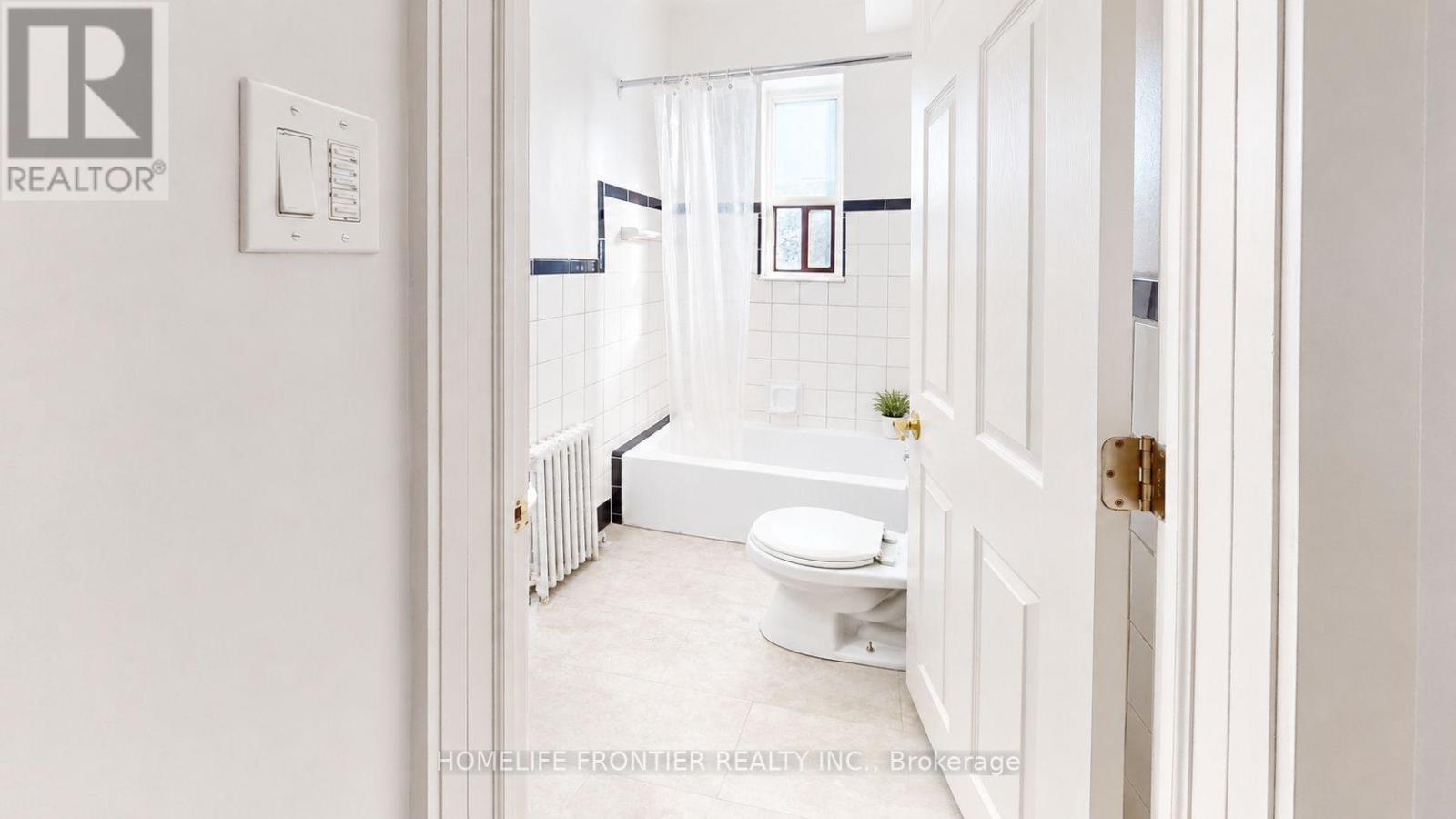 4 - 1110 Weston Road, Toronto, Ontario  M6N 3S4 - Photo 7 - W13568744
