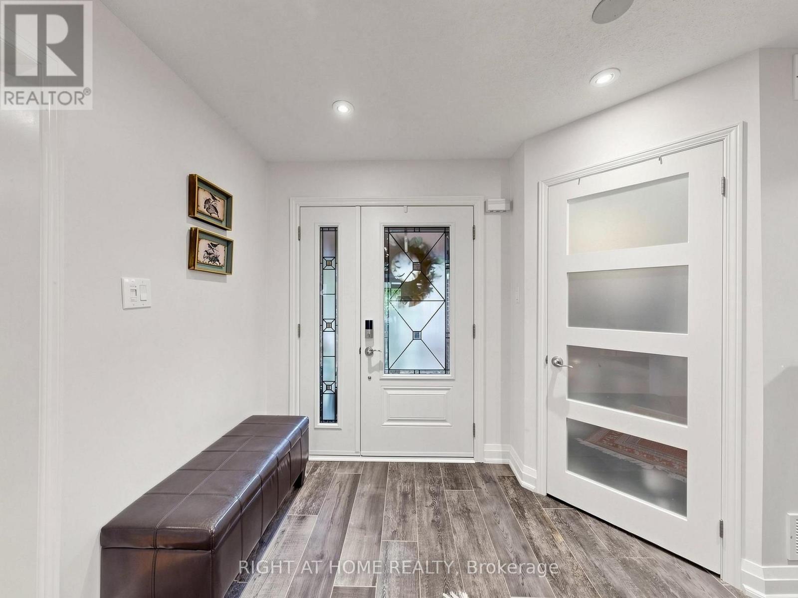 43 Topham Crescent, Richmond Hill, Ontario  L4C 9H1 - Photo 12 - N13720842