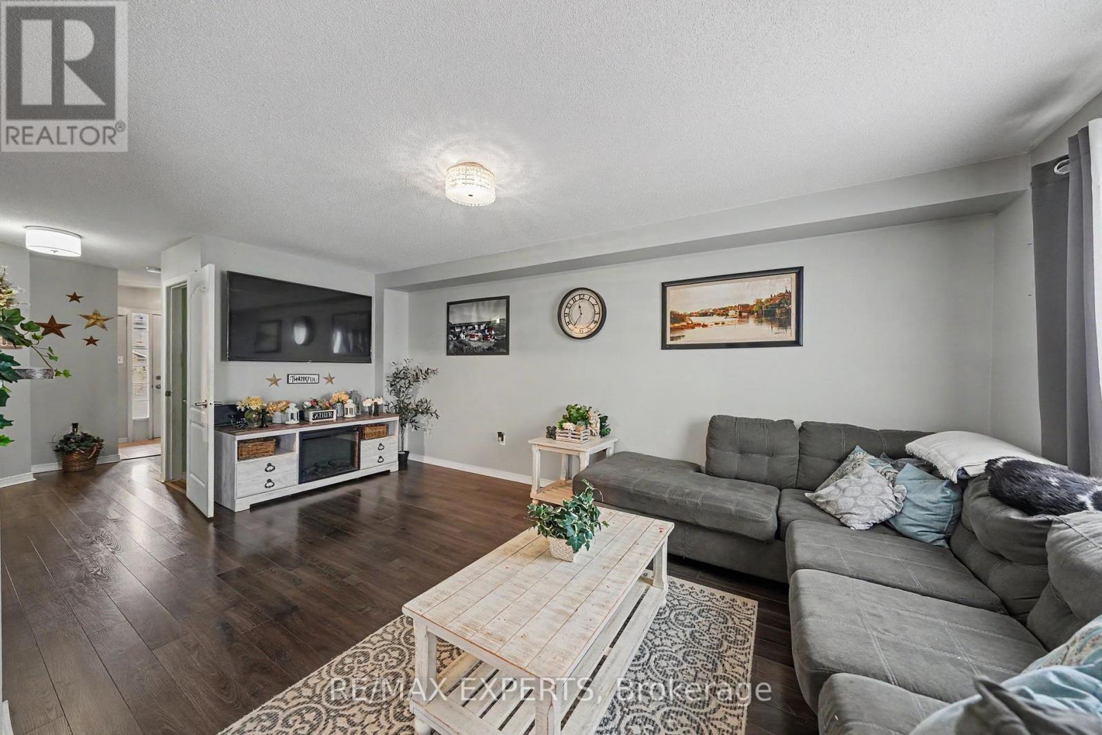 1261 Benson Street, Innisfil, Ontario  L9S 0G4 - Photo 7 - N13067838
