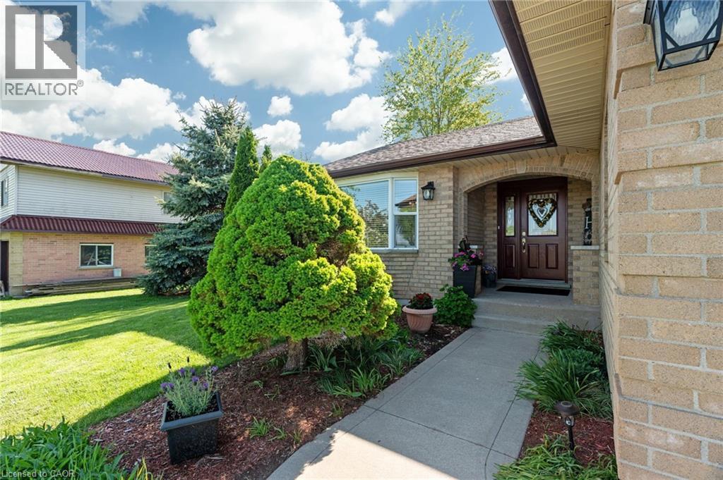 34381 Denfield Road, Clandeboye, Ontario  N0M 2S0 - Photo 4 - 40858999