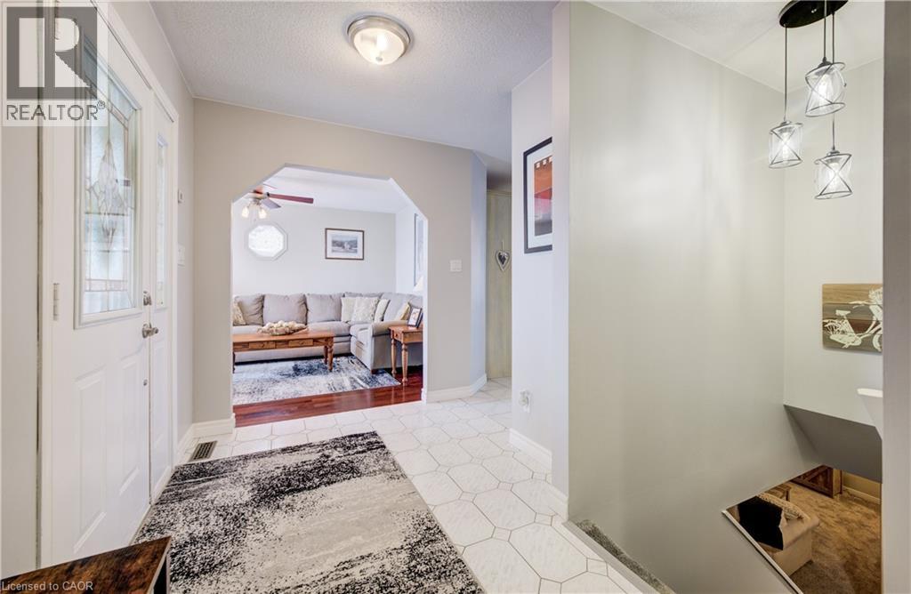 34381 Denfield Road, Clandeboye, Ontario  N0M 2S0 - Photo 6 - 40858999