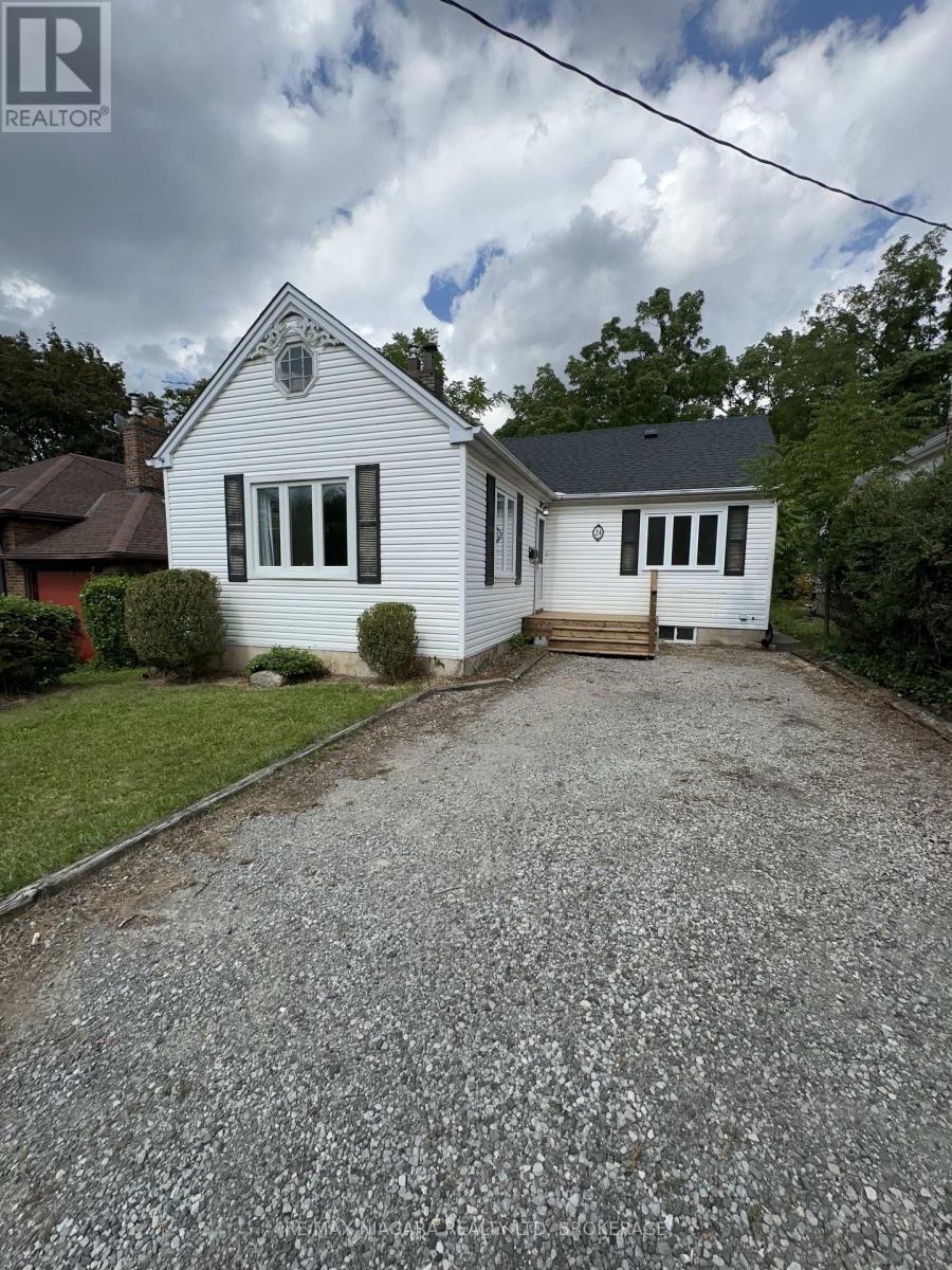24 Welland Vale Road, St. Catharines, Ontario  L2R 2L6 - Photo 3 - X13719910