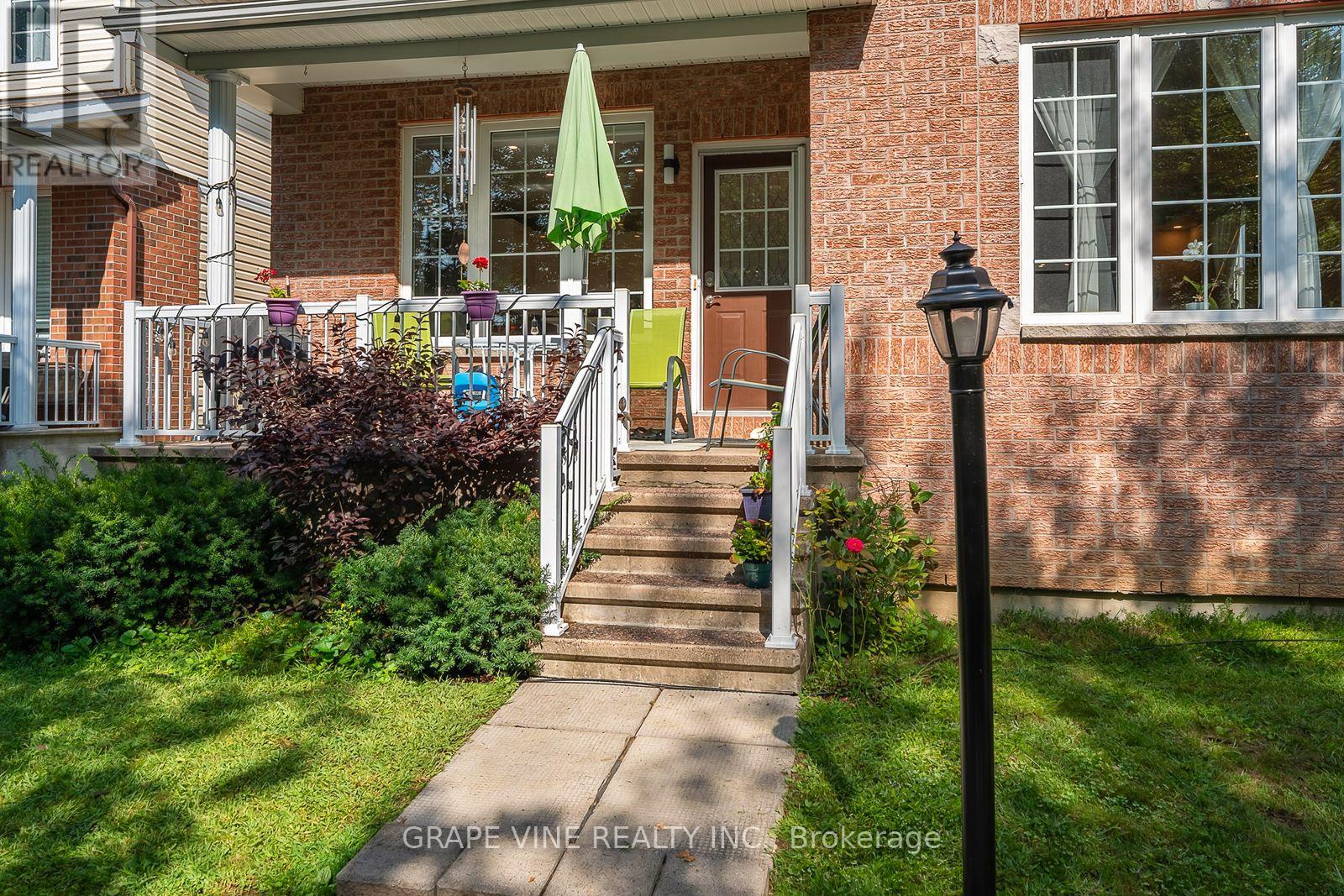 319 PARKIN CIRCLE, Ottawa, Ontario