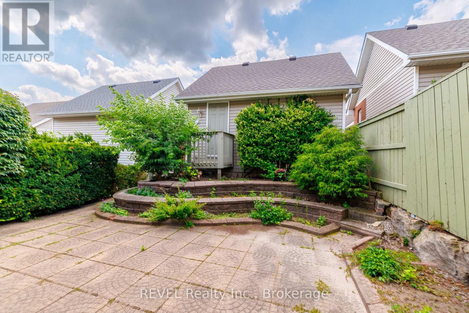 6280 Stonefield Park, Niagara Falls, Ontario  L2J 4K1 - Photo 34 - X13720918