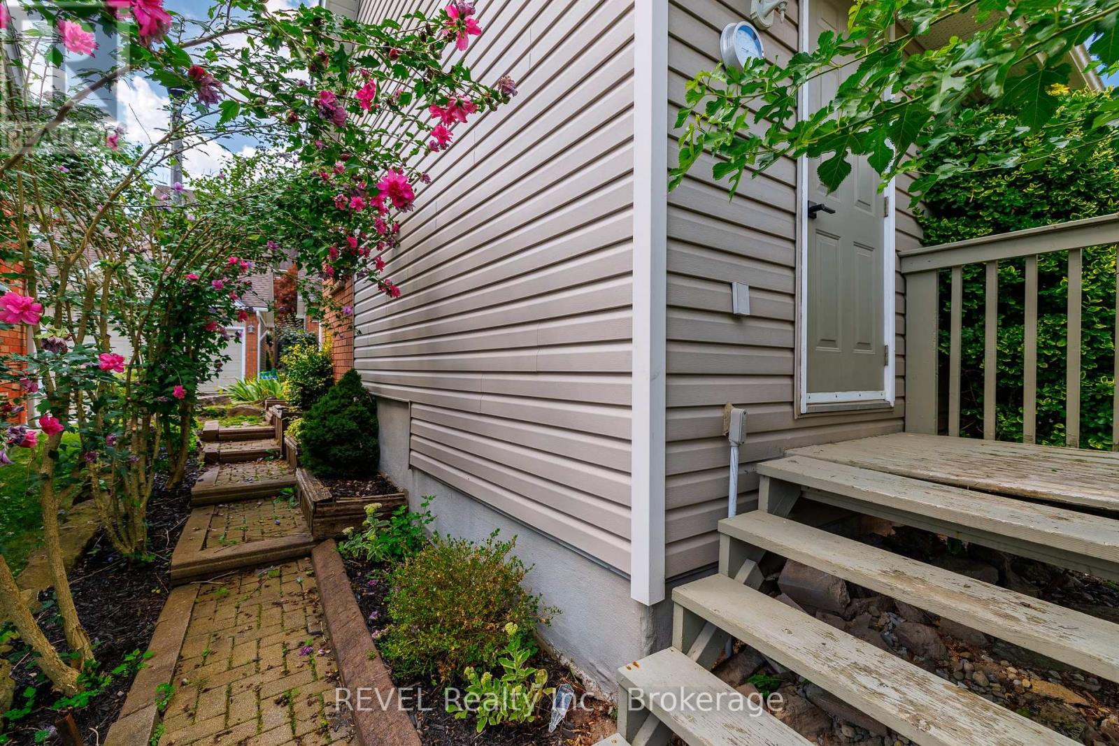6280 Stonefield Park, Niagara Falls, Ontario  L2J 4K1 - Photo 36 - X13720918