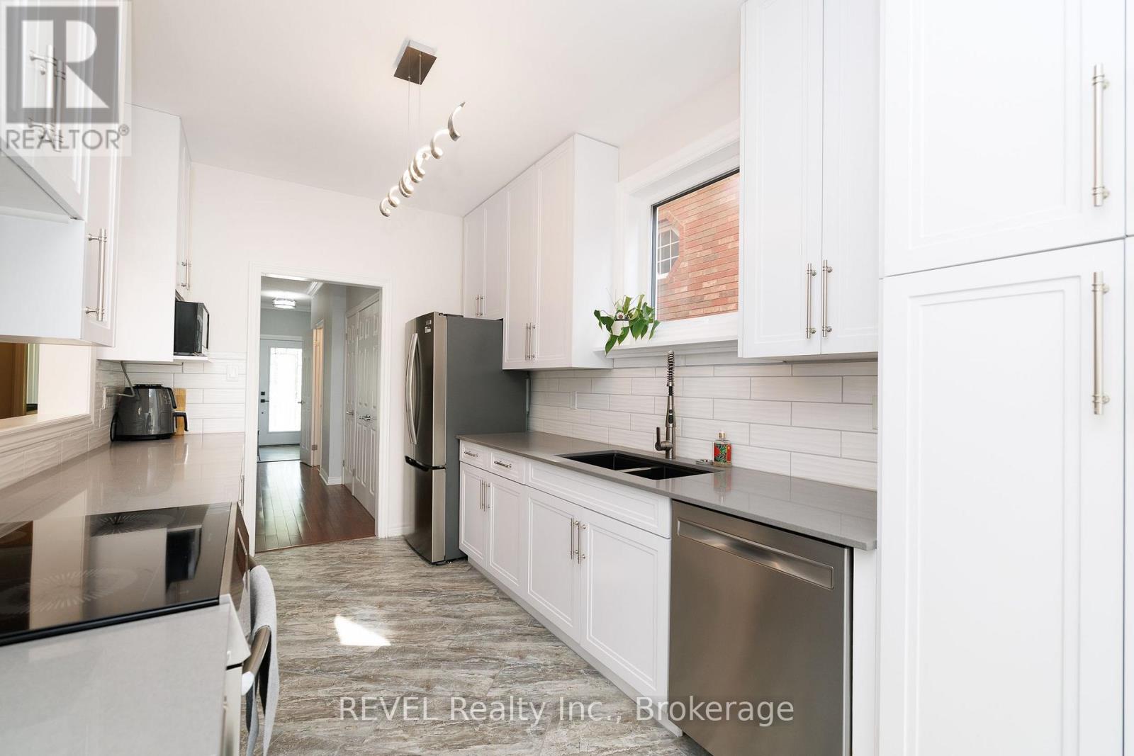 6280 Stonefield Park, Niagara Falls, Ontario  L2J 4K1 - Photo 8 - X13720918
