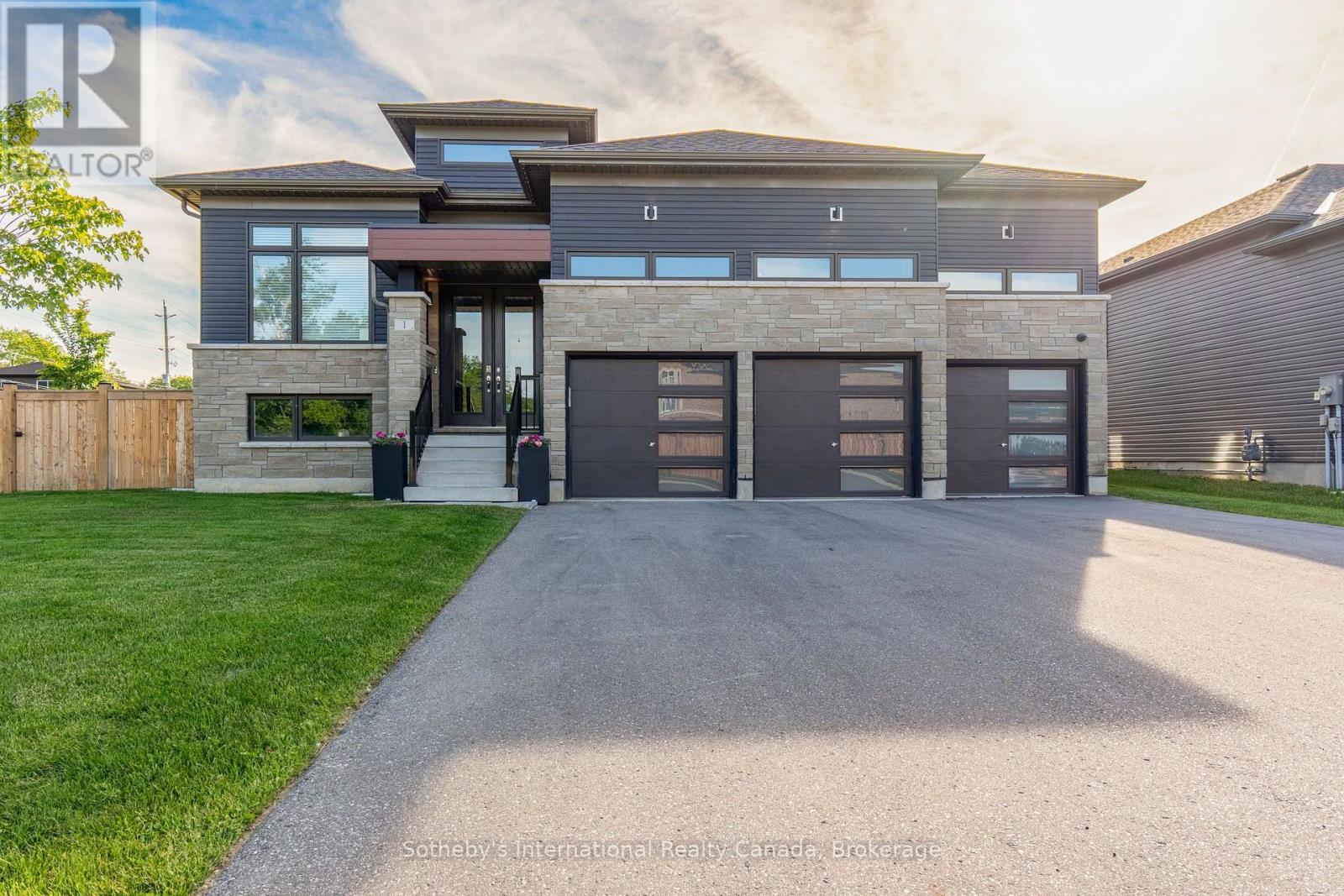 1 CHIARA DRIVE, Wasaga Beach, Ontario