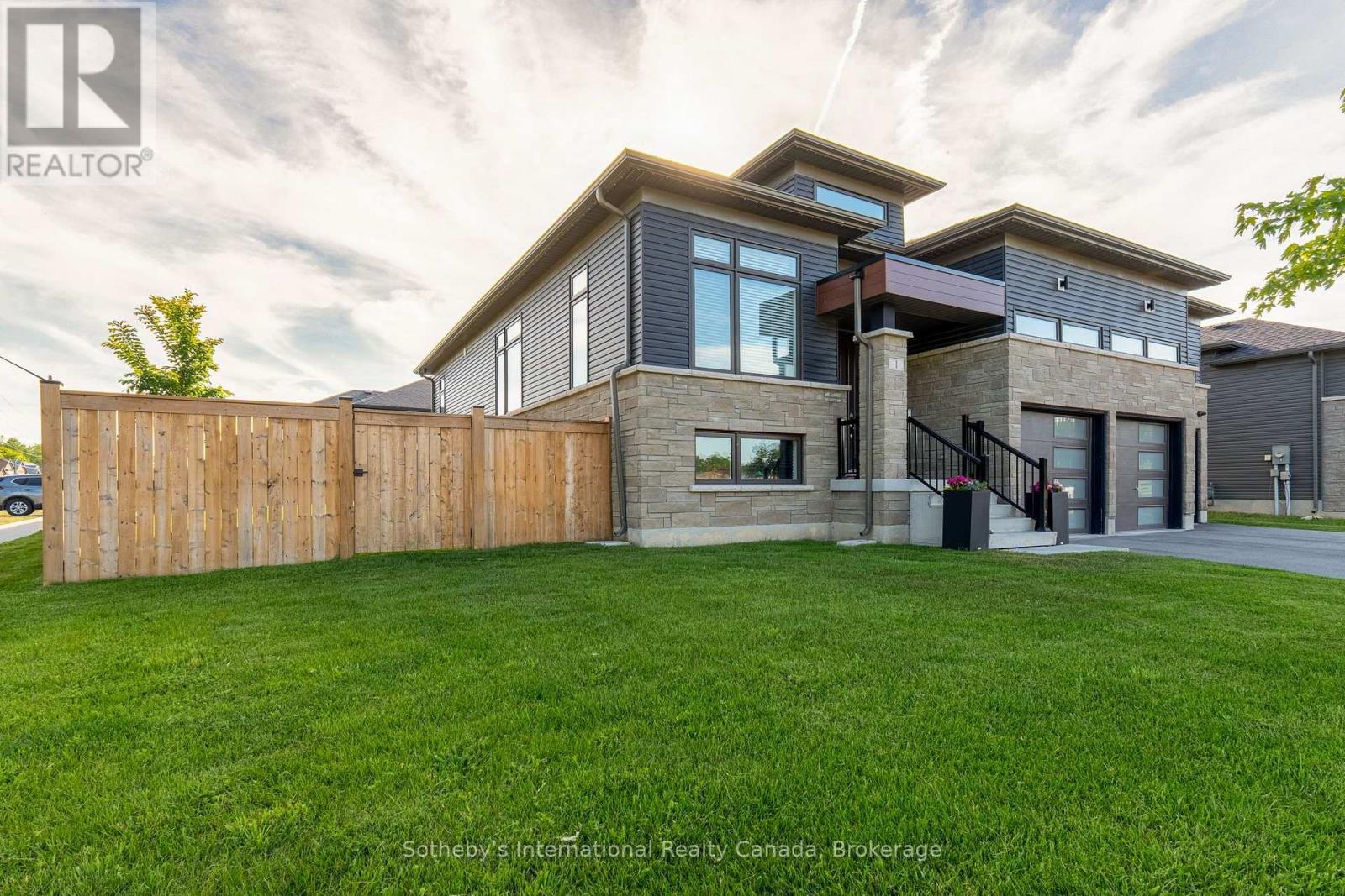 1 Chiara Drive, Wasaga Beach, Ontario  L9Z 0L5 - Photo 4 - S13720910