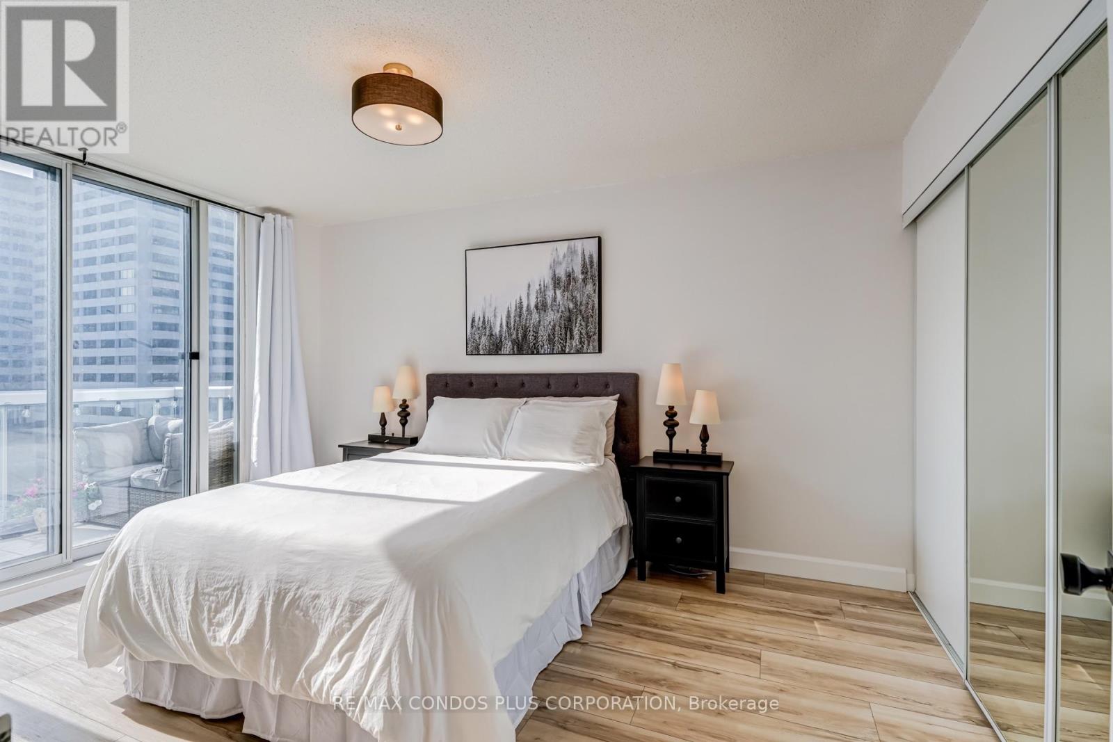 1901 - 43 Eglinton Avenue E, Toronto, Ontario  M4P 1A5 - Photo 12 - C13720856