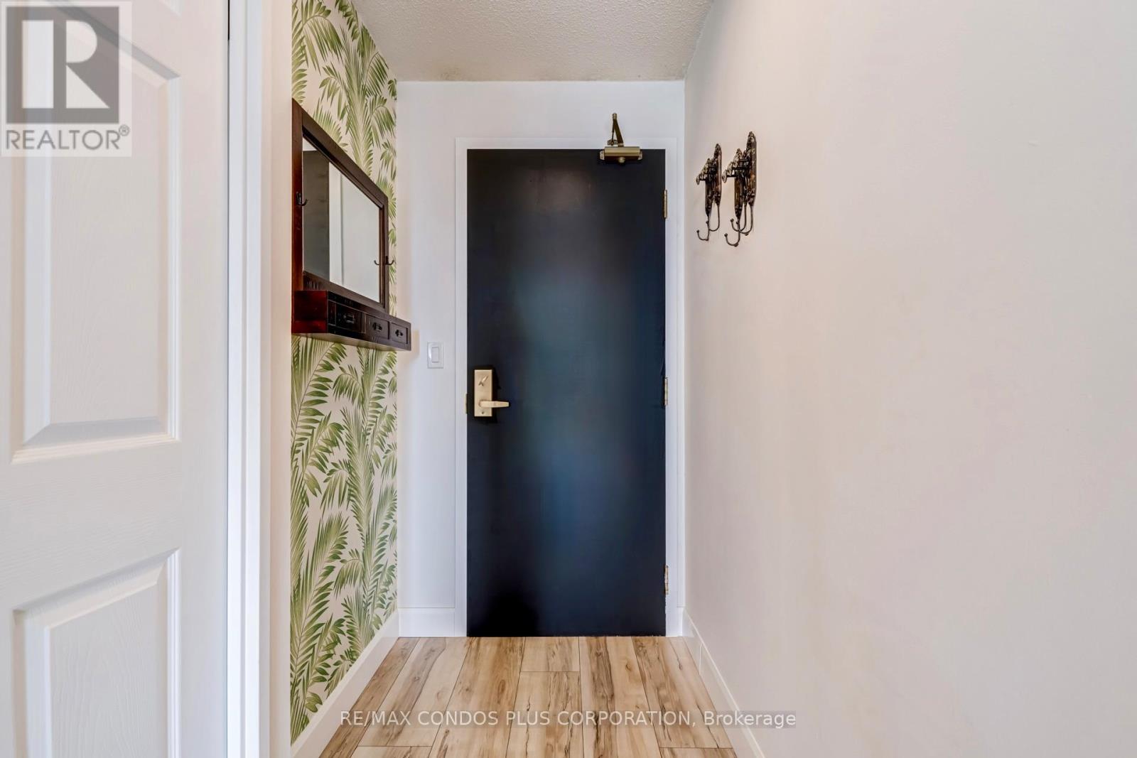 1901 - 43 Eglinton Avenue E, Toronto, Ontario  M4P 1A5 - Photo 2 - C13720856
