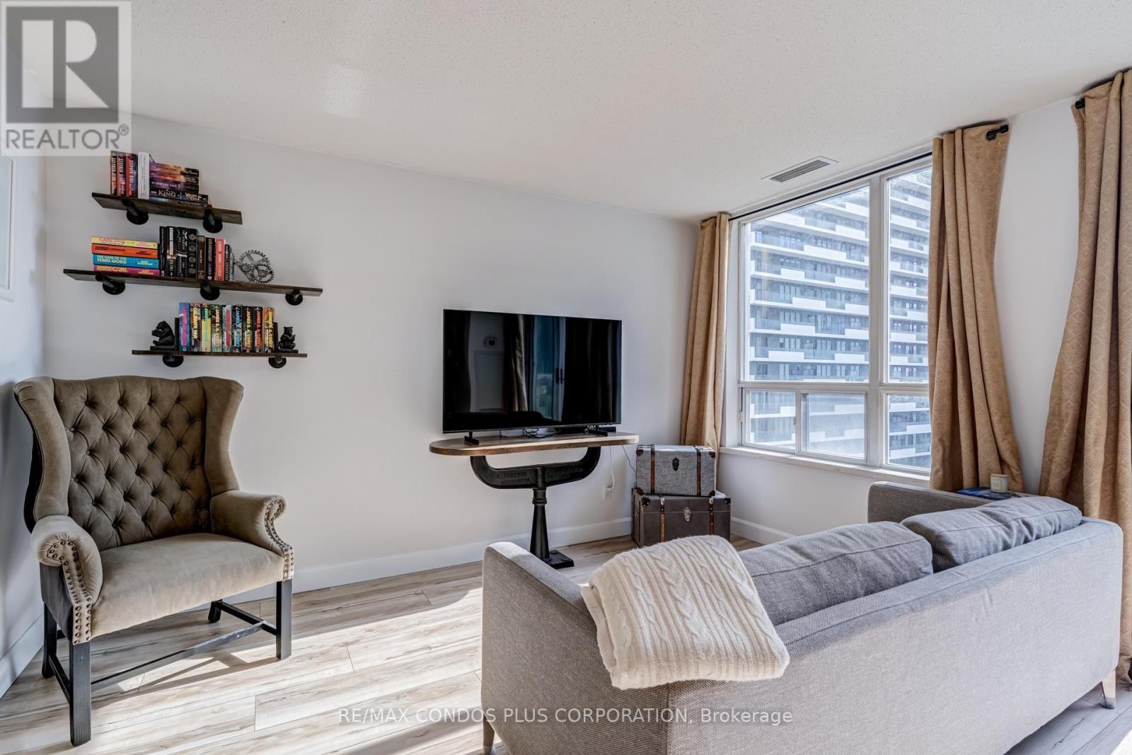 1901 - 43 Eglinton Avenue E, Toronto, Ontario  M4P 1A5 - Photo 8 - C13720856