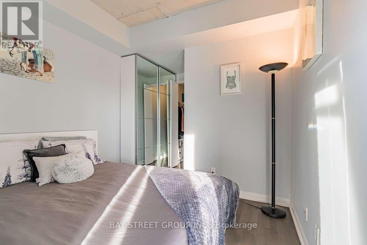 622 - 560 KING STREET W