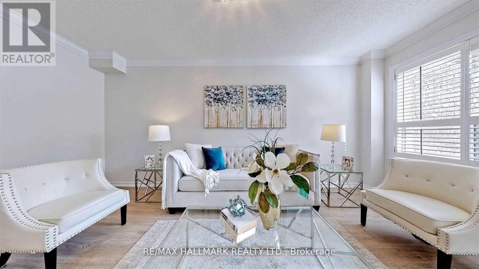 77 Silverdart Crescent, Richmond Hill, Ontario  L4E 3T8 - Photo 2 - N13720890
