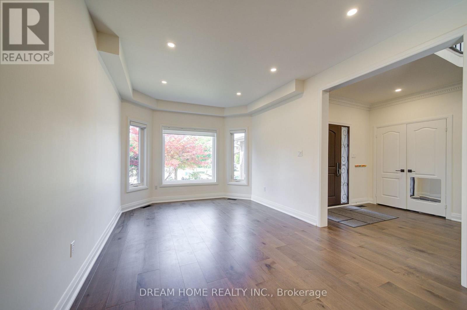5 Silk Court, Richmond Hill, Ontario  L4B 4A4 - Photo 7 - N13720896