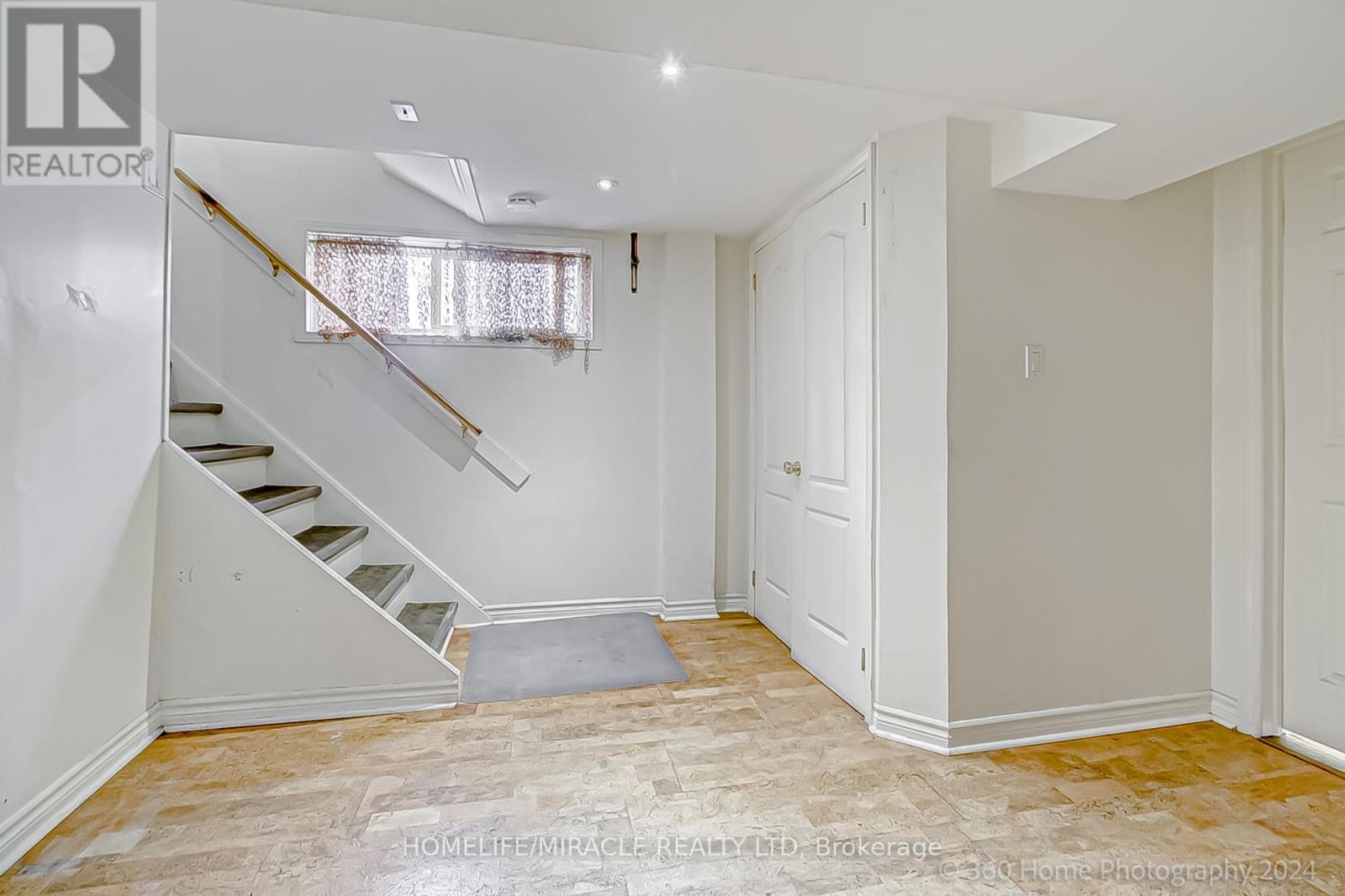 30 Fallowfield Road, Toronto, Ontario  M9W 2W2 - Photo 14 - W13720862