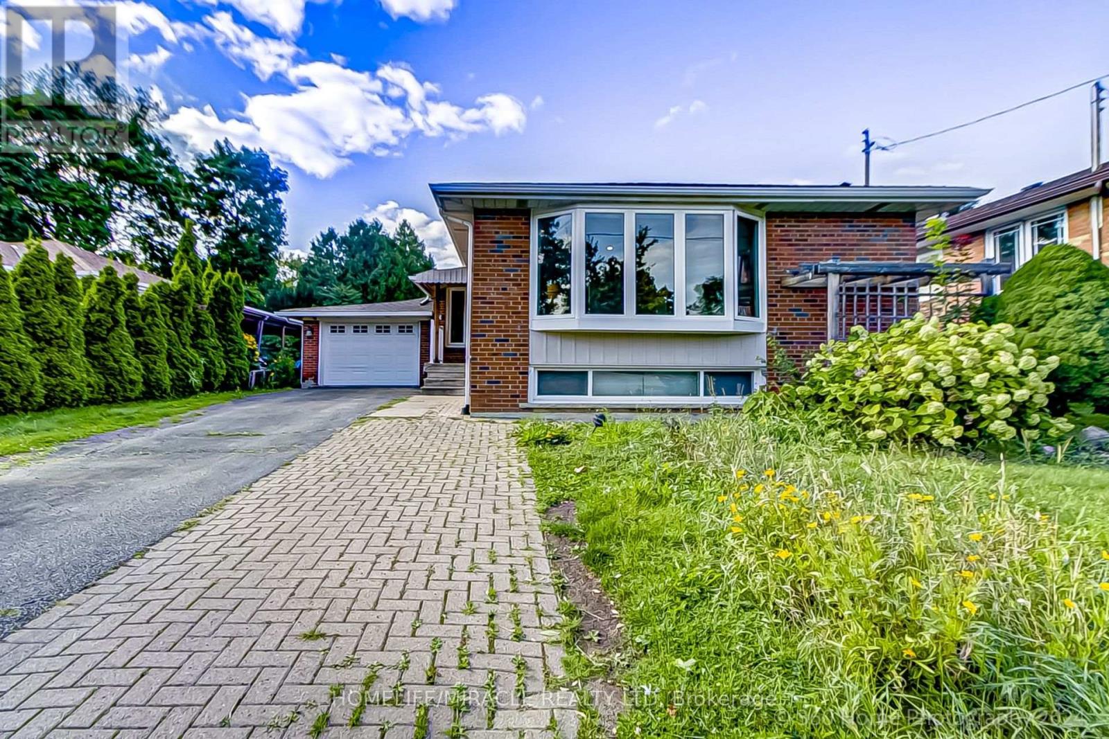 30 Fallowfield Road, Toronto, Ontario  M9W 2W2 - Photo 2 - W13720862