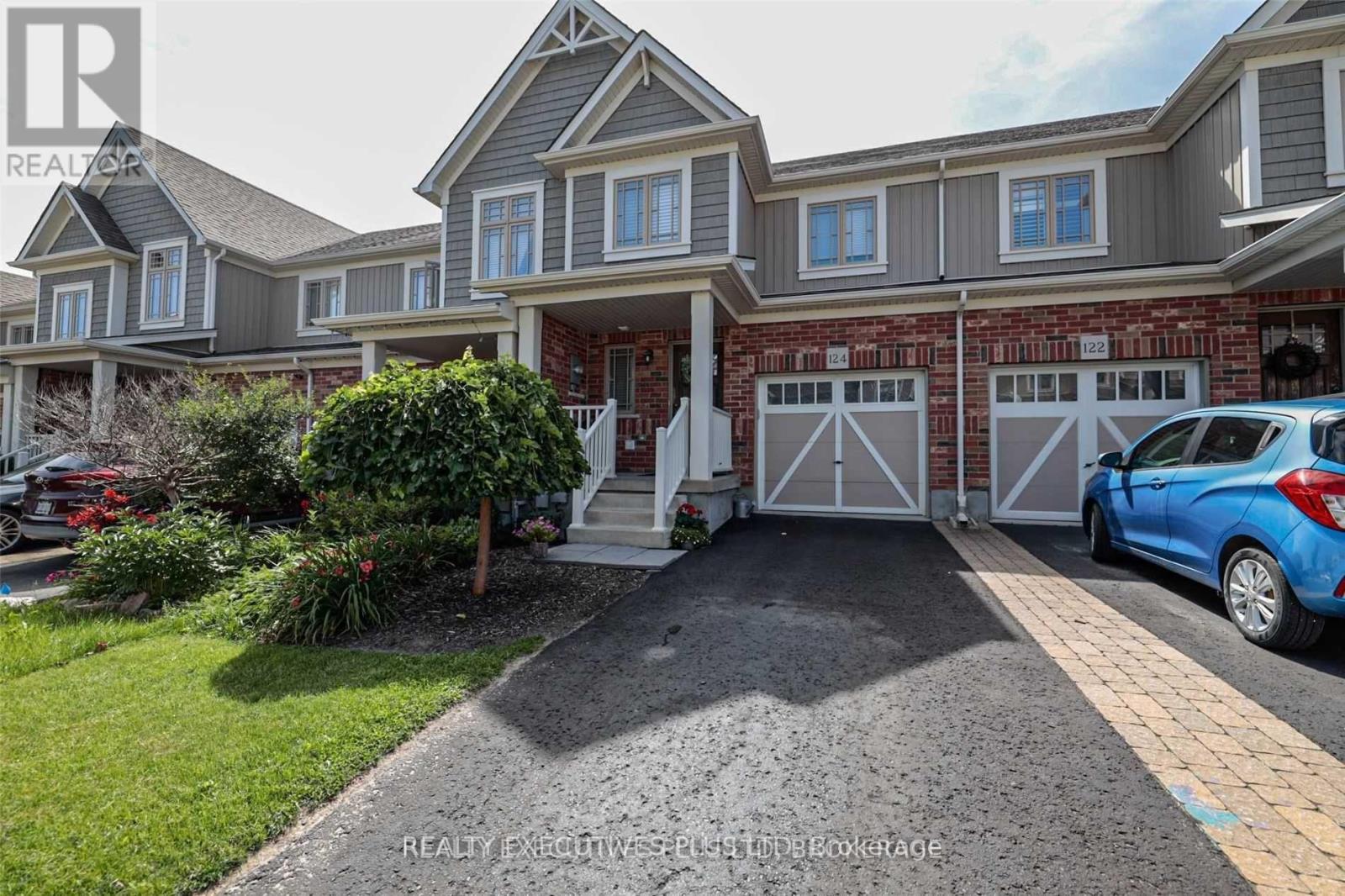 124 Preston Drive, Orangeville, Ontario L9W 4K3 - Photo 2 - W13720904