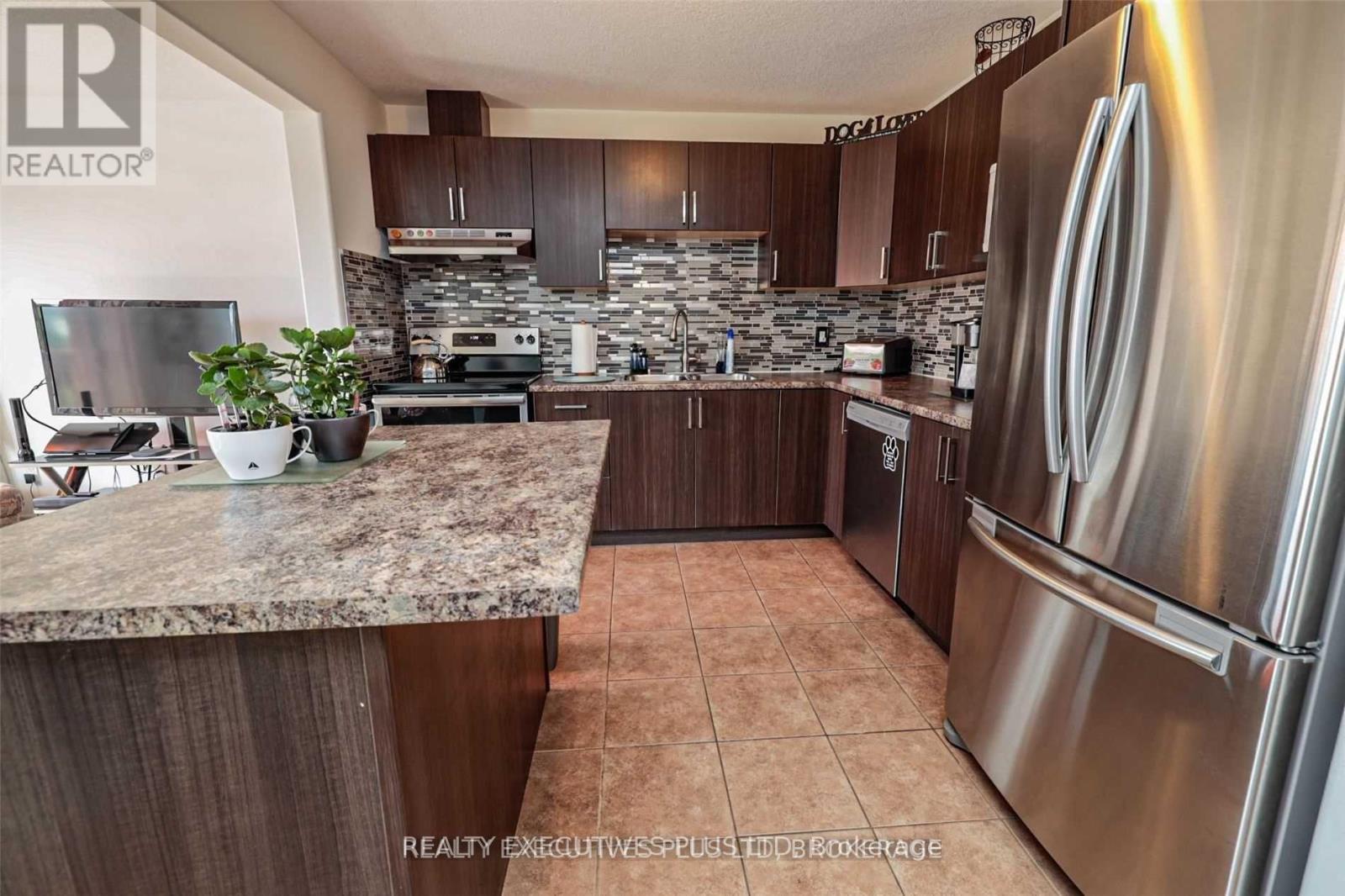 124 Preston Drive, Orangeville, Ontario L9W 4K3 - Photo 7 - W13720904