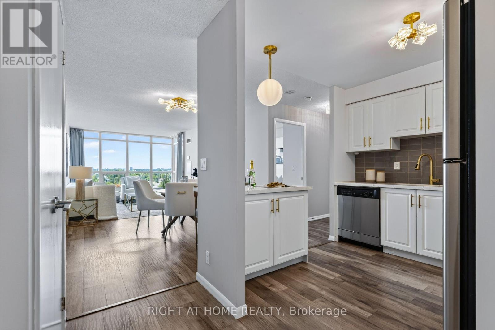 1417 - 185 Legion Road N, Toronto, Ontario  M8Y 0A1 - Photo 10 - W13720908