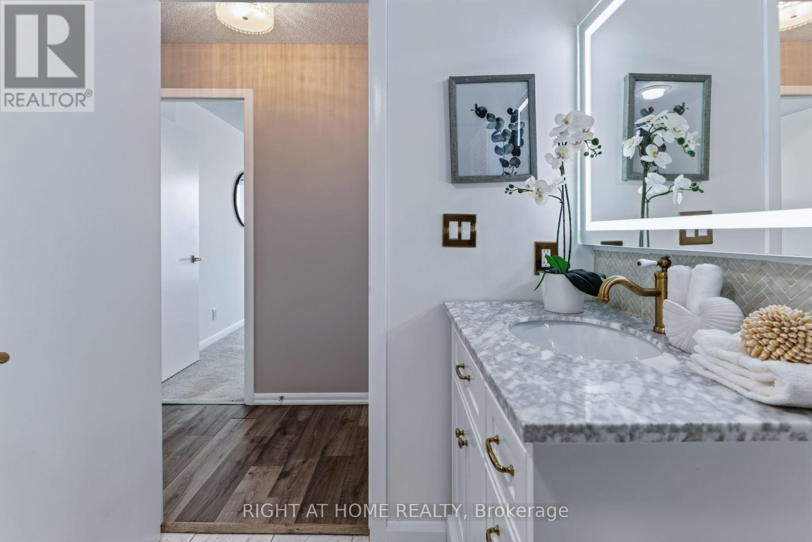 1417 - 185 Legion Road N, Toronto, Ontario  M8Y 0A1 - Photo 17 - W13720908