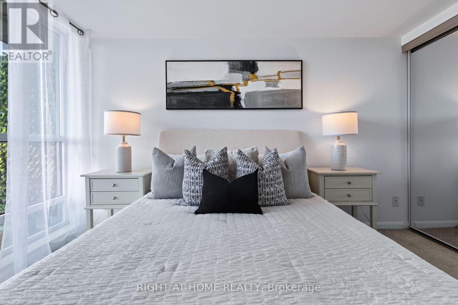 1417 - 185 Legion Road N, Toronto, Ontario  M8Y 0A1 - Photo 21 - W13720908