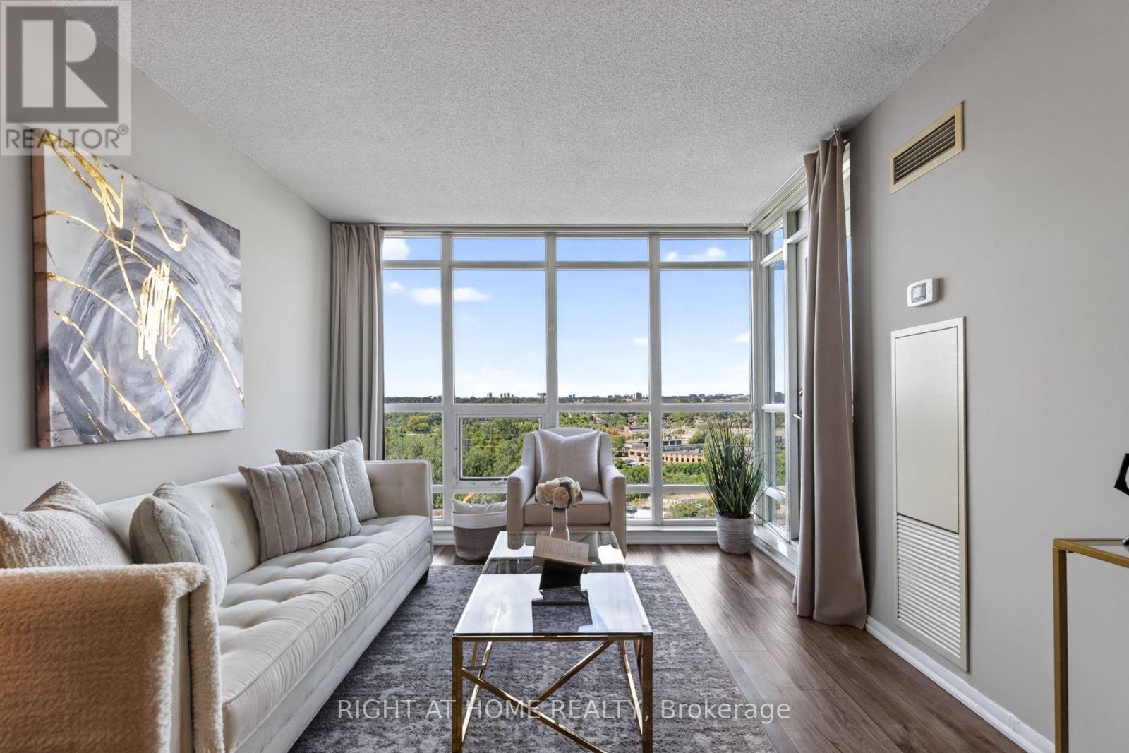 1417 - 185 Legion Road N, Toronto, Ontario  M8Y 0A1 - Photo 5 - W13720908