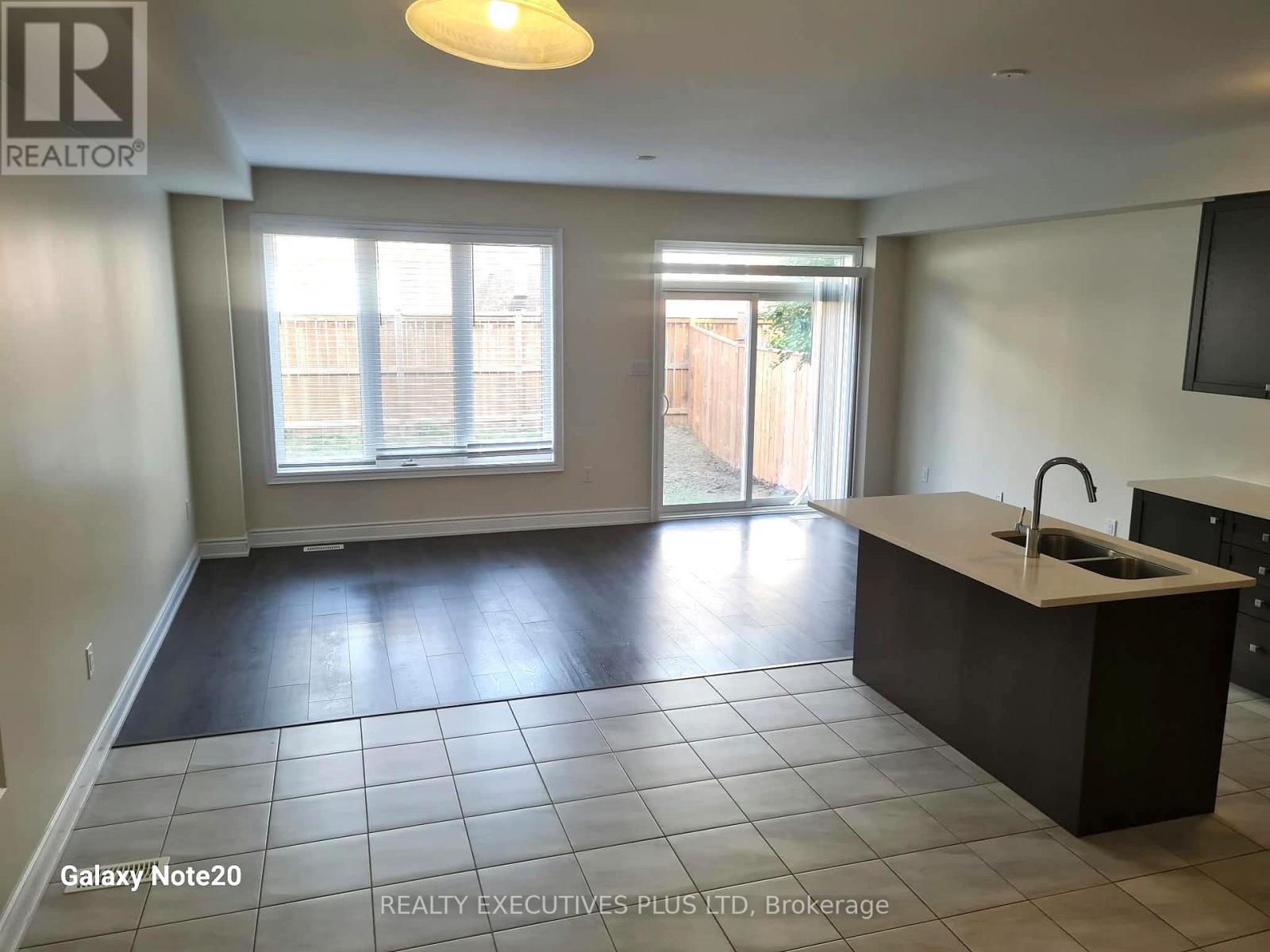 7694 Shagbark Avenue, Niagara Falls, Ontario  L2H 3R8 - Photo 3 - X13720924
