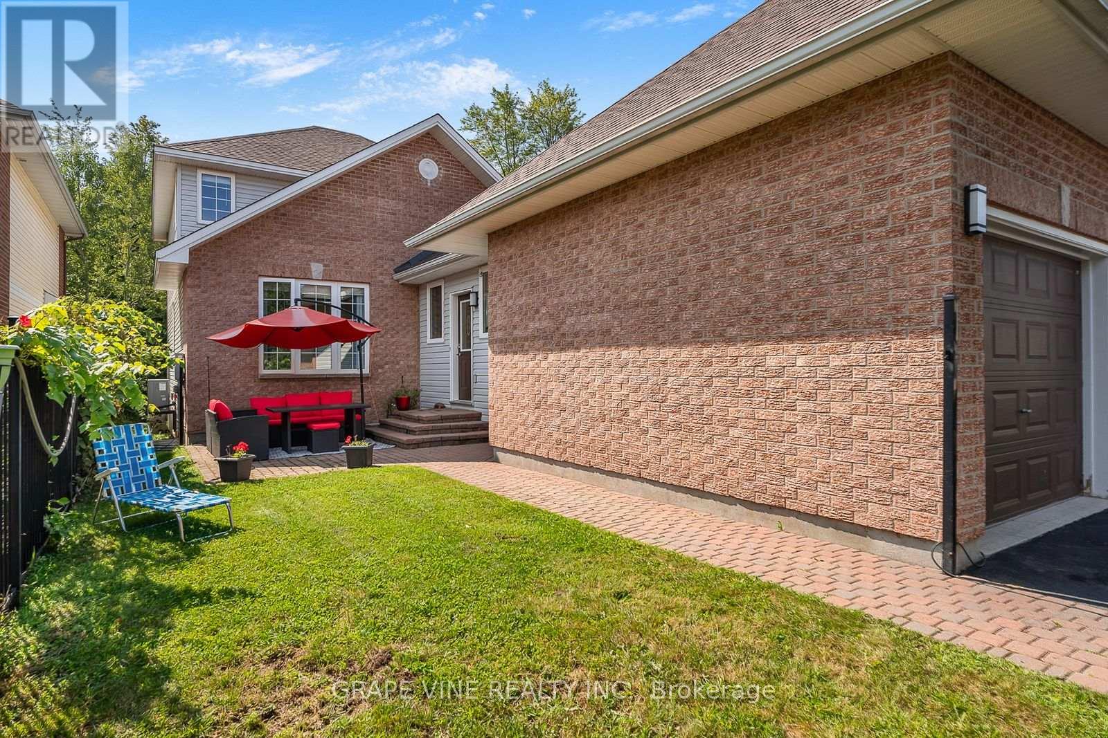 319 Parkin Circle, Ottawa, Ontario  K1T 4G6 - Photo 6 - X13720906