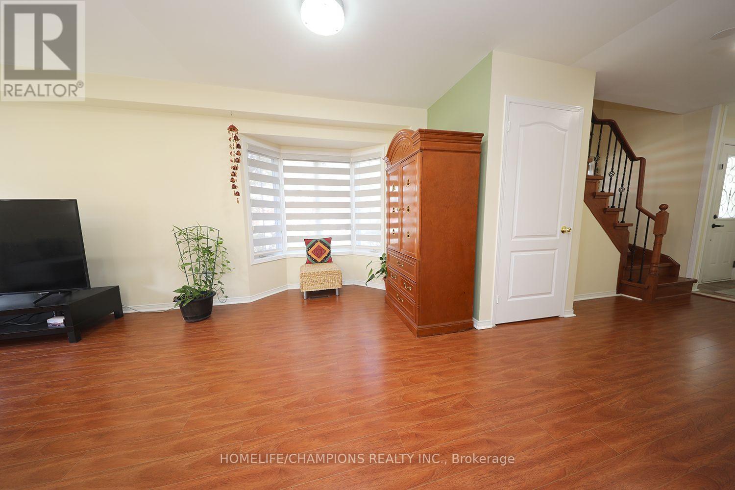 16 Echo Glen Road, Toronto, Ontario  M9B 4W6 - Photo 10 - E13720944