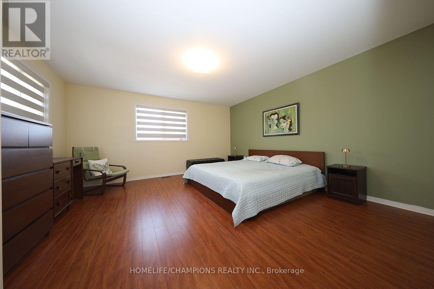 16 Echo Glen Road, Toronto, Ontario  M9B 4W6 - Photo 11 - E13720944