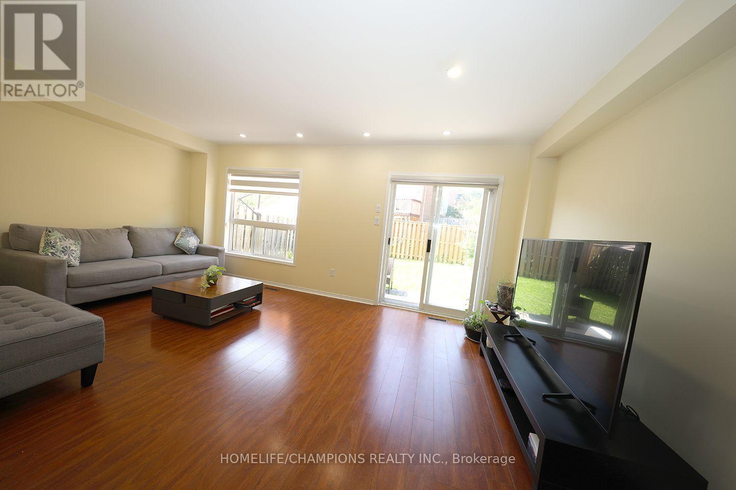 16 Echo Glen Road, Toronto, Ontario  M9B 4W6 - Photo 12 - E13720944