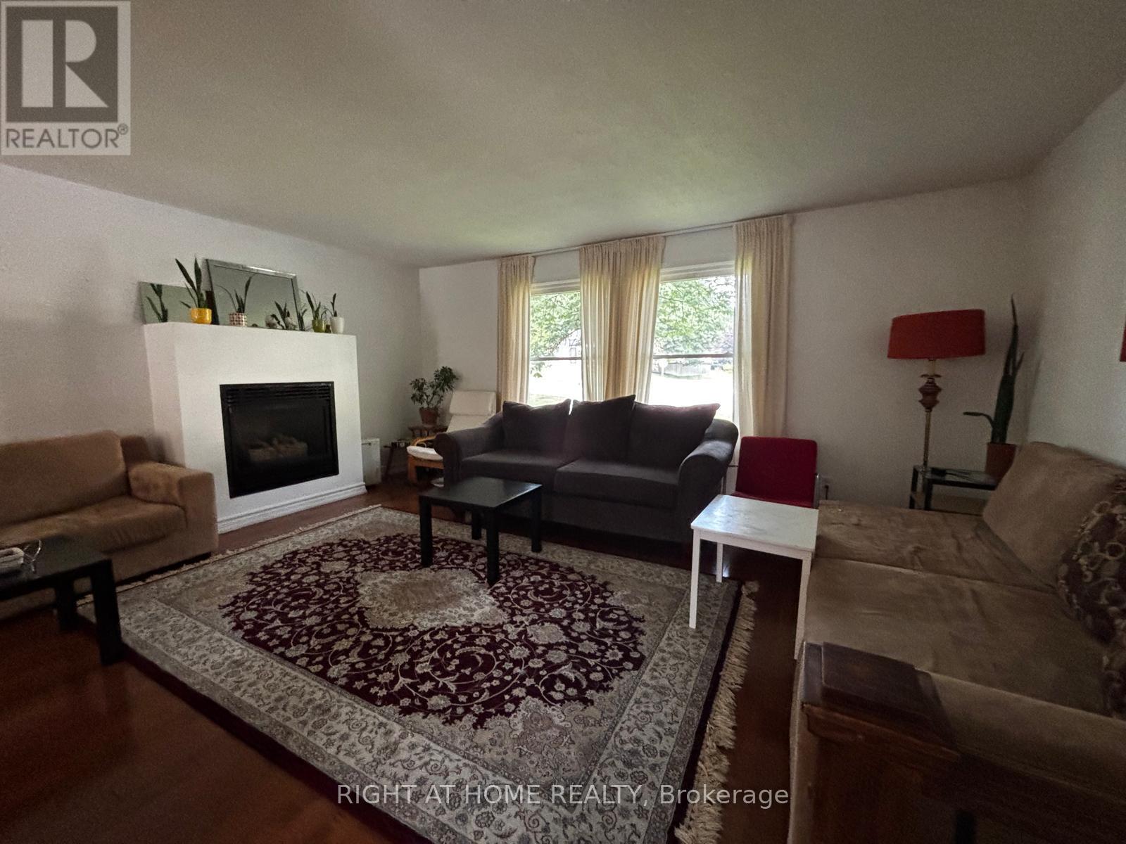 Upper - 278 Waratah Avenue, Newmarket, Ontario  L3Y 5J2 - Photo 2 - N13720960