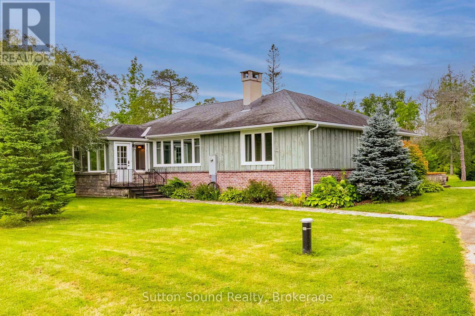 827 13th Street W, Georgian Bluffs, Ontario  N4K 6V5 - Photo 1 - X13720956