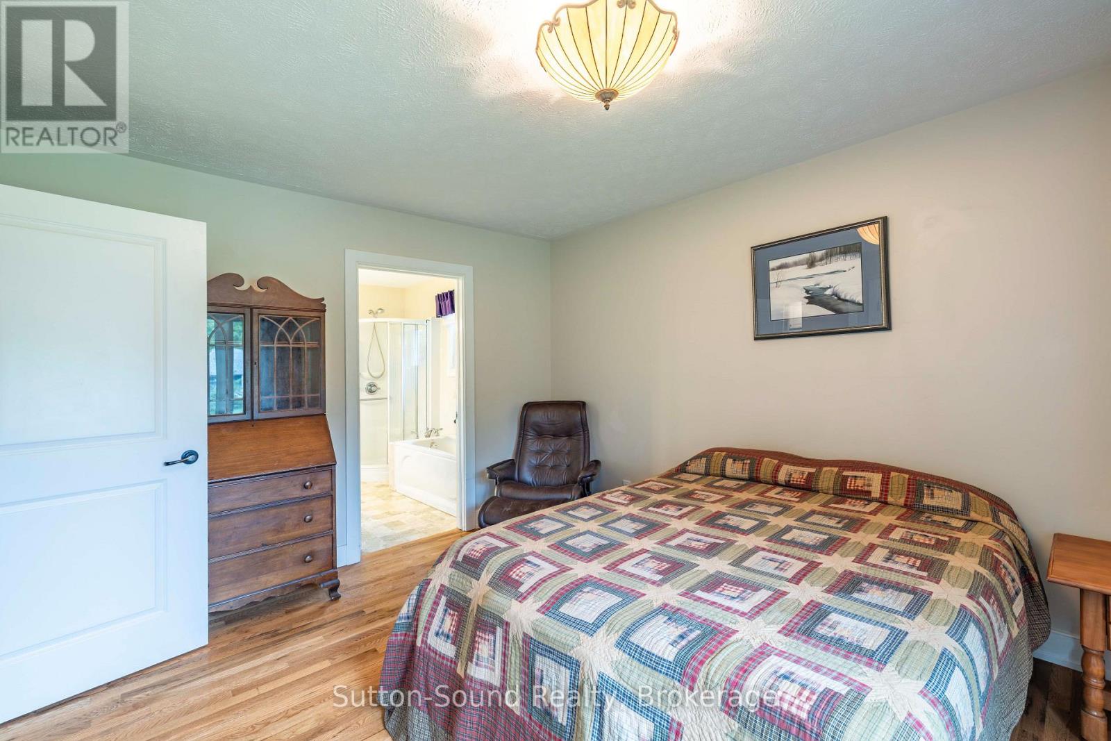 827 13th Street W, Georgian Bluffs, Ontario  N4K 6V5 - Photo 18 - X13720956