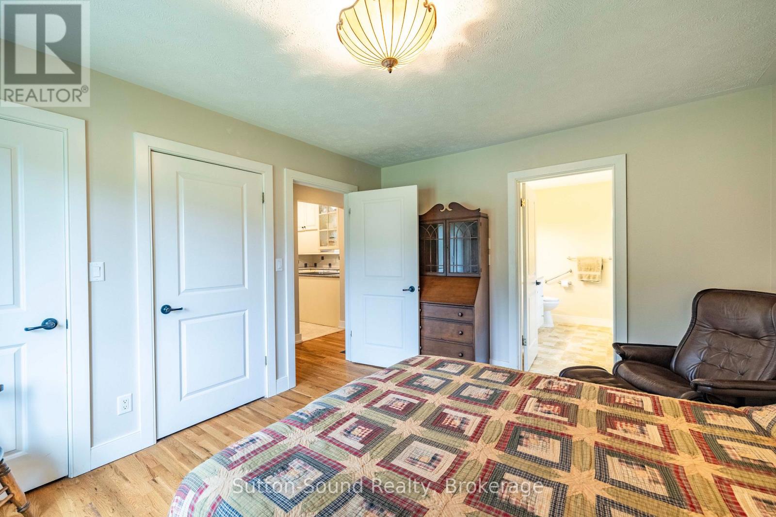 827 13th Street W, Georgian Bluffs, Ontario  N4K 6V5 - Photo 19 - X13720956