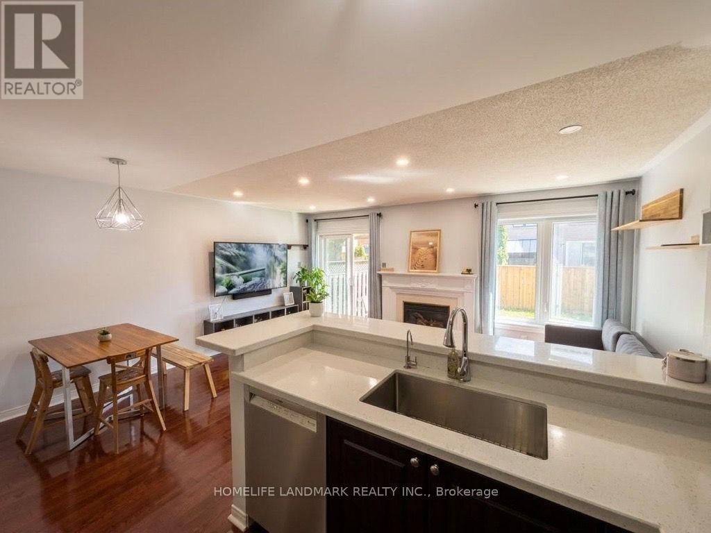 434 Heddle Crescent, Newmarket, Ontario  L3X 2J2 - Photo 11 - N13646332